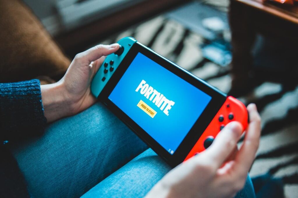 How does Fortnite make money